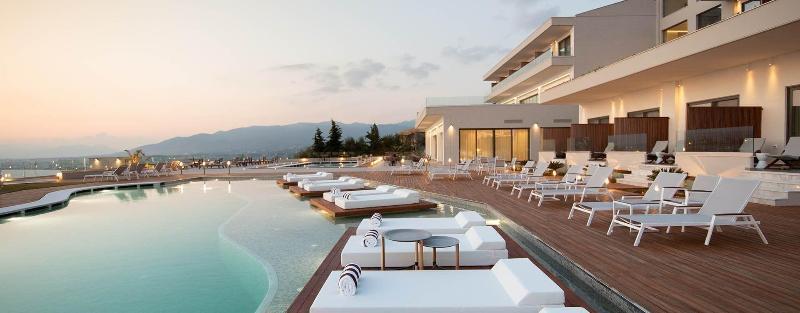 Messinian Icon Hotel & Suites Calamata Exterior foto
